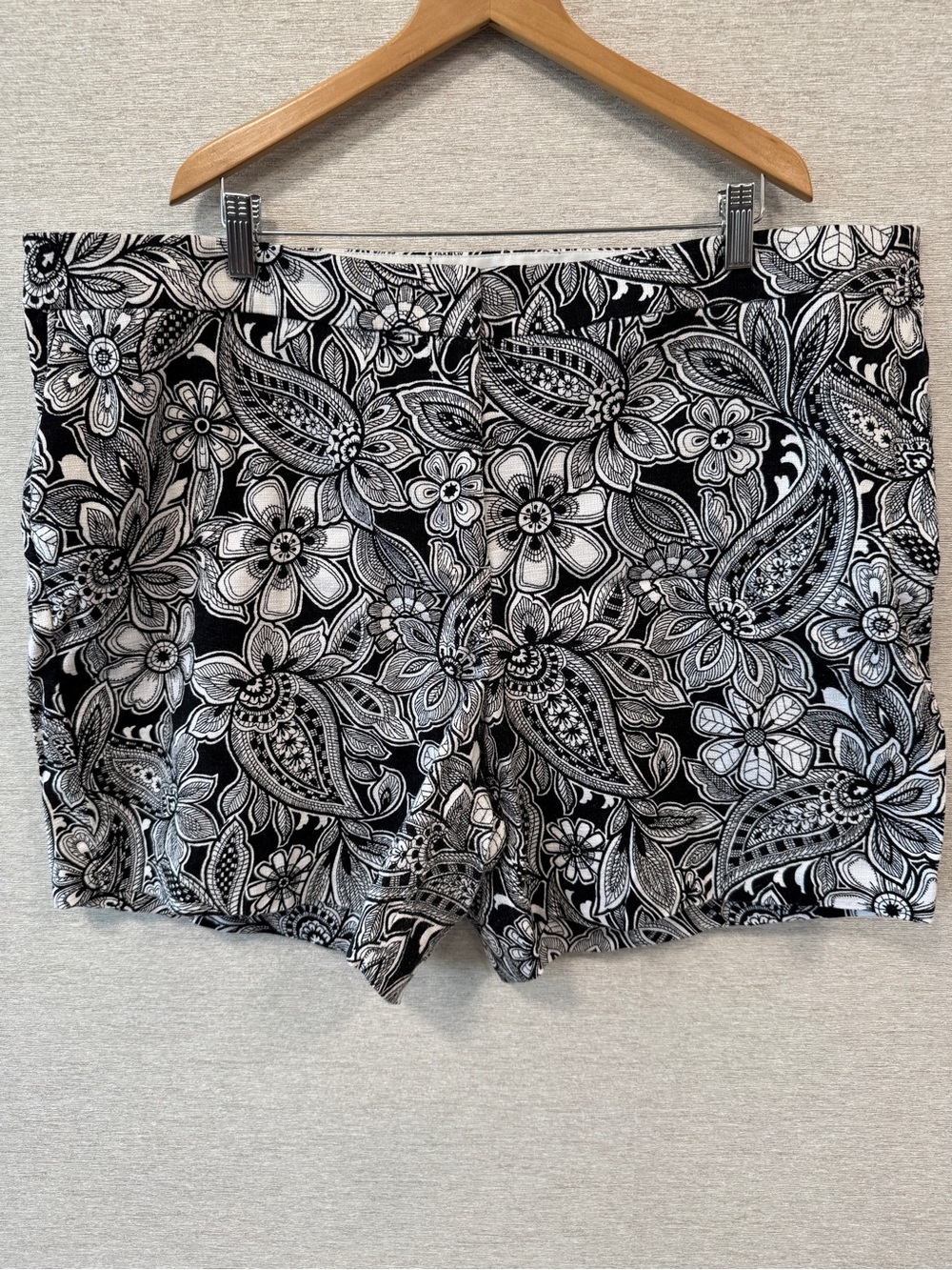 Talbots Black and White Floral Paisley High-Waist Shorts